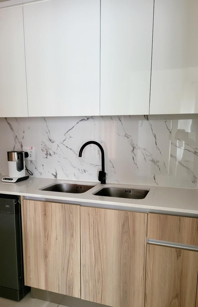 To Let 1 Bedroom Property for Rent in Parklands Western Cape